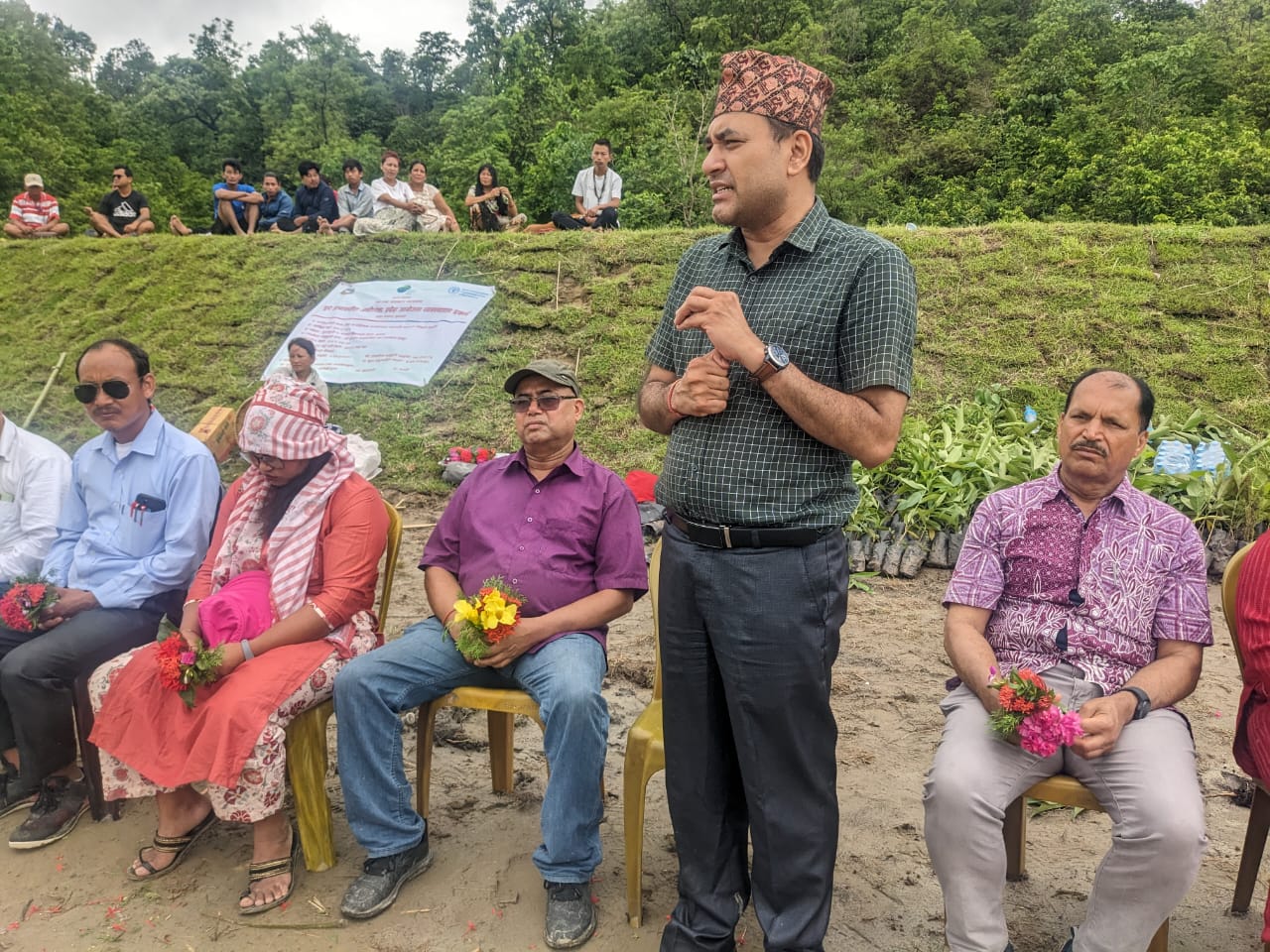 चुरे दिवसको उपलक्ष्यमा चुरे उत्थानशील आयोजनाको कोशी प्रदेशले इलामको चुलाचुली-१ स्थित कमल सामुदायिक वनमा वृक्षरोपण 