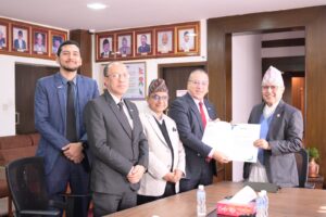 मेटलाइफ नेपालबाट भौतिक पूर्वाधार पुनर्निर्माण कोषमा पच्चीस लाख रुपैयाँ  सहयोग